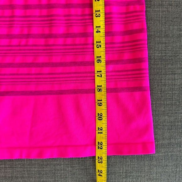 Danskin Now Seamless Support Tank – Fuchsia Racerback w/ Built-In Bra – Size XL - Picture 7 of 8